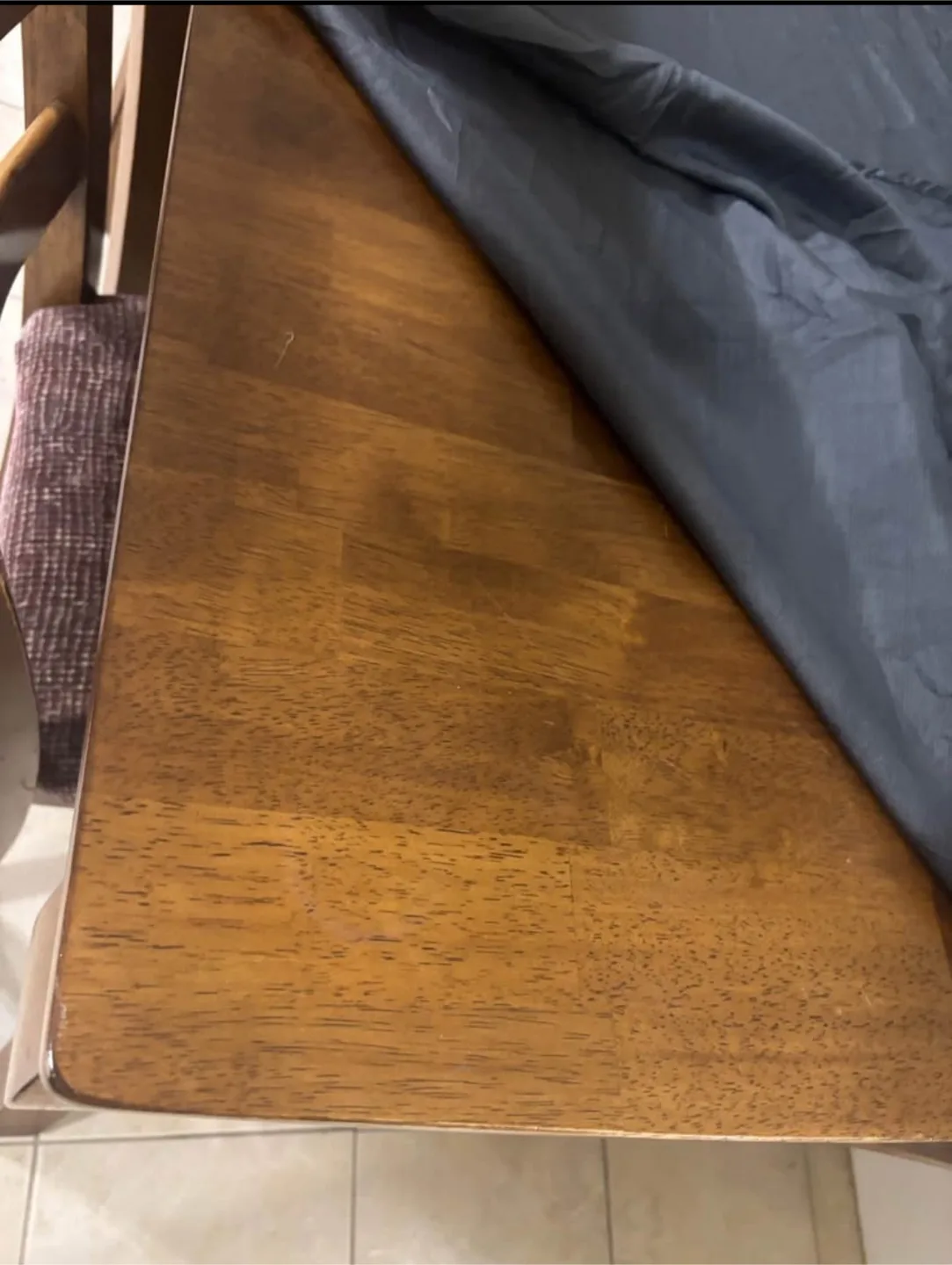 Dining table and Chairs - Set of six image indicator(2)