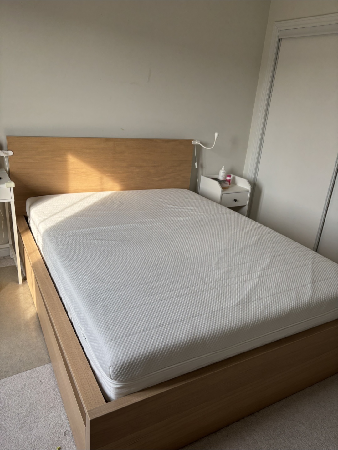 IKEA Malm Queen Size Bed Frame, 4 drawers and Mattress. - photo 4