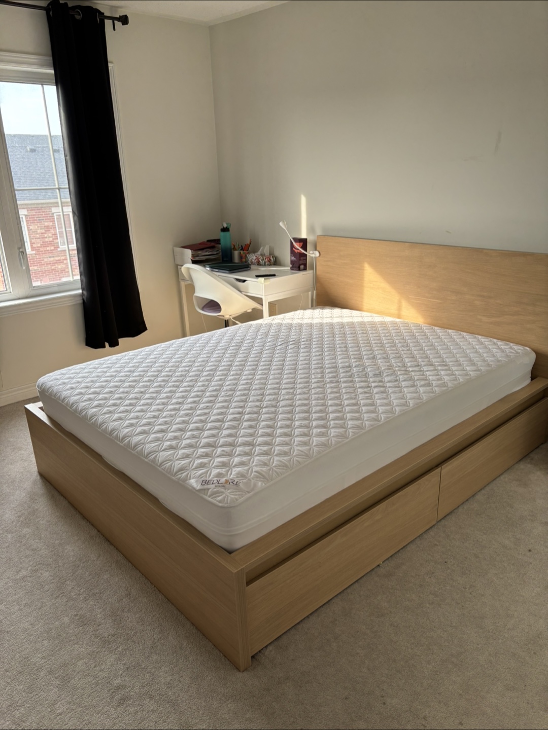 IKEA Malm Queen Size Bed Frame, 4 drawers and Mattress. - photo 3