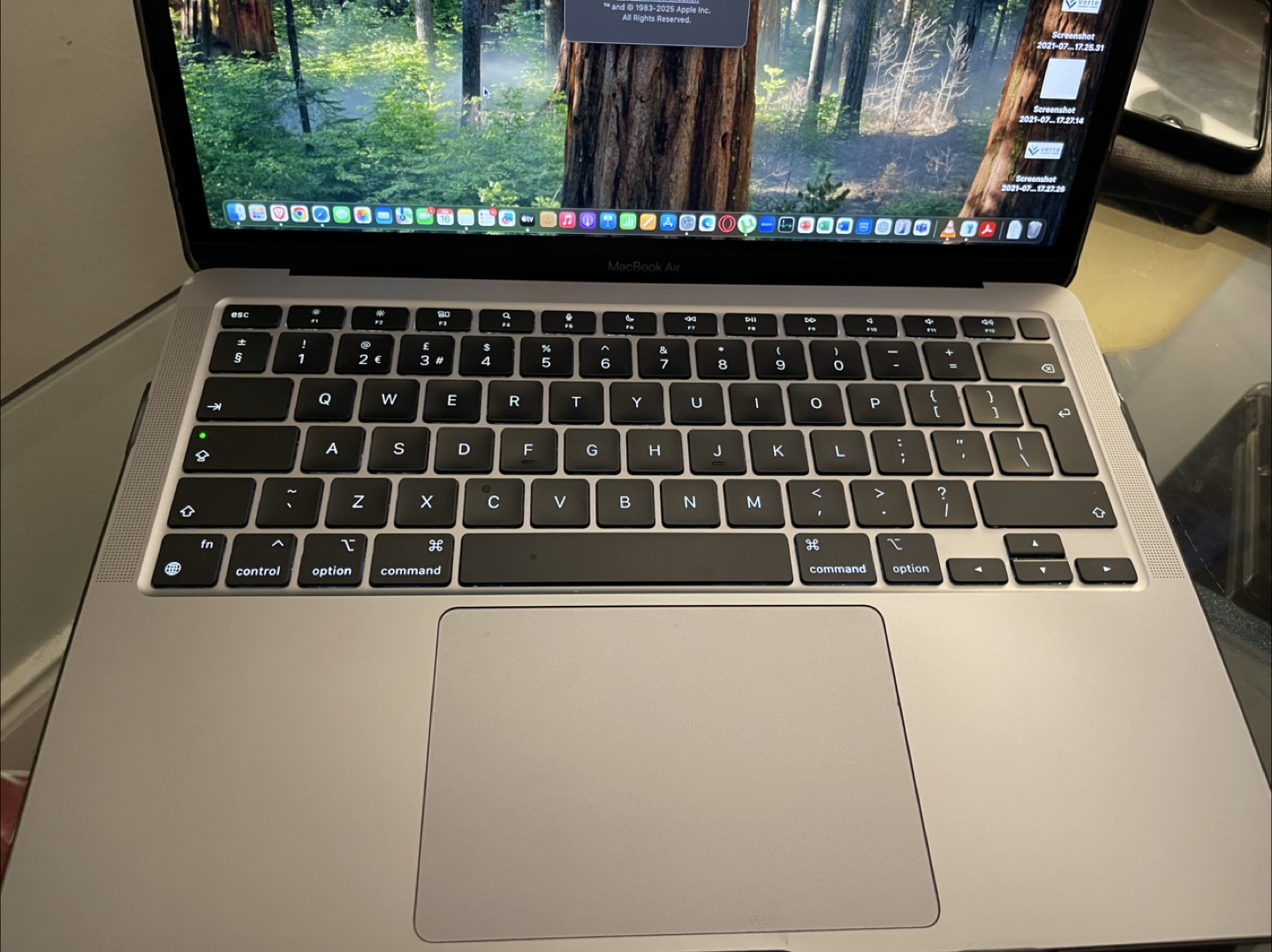 Apple MacBook Air M1, 8GB Memory - photo 4
