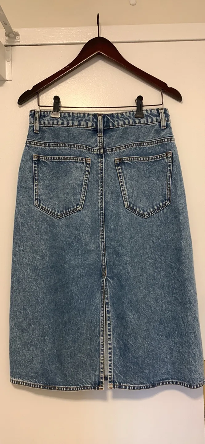 Denim Skirt size 6 image indicator(2)