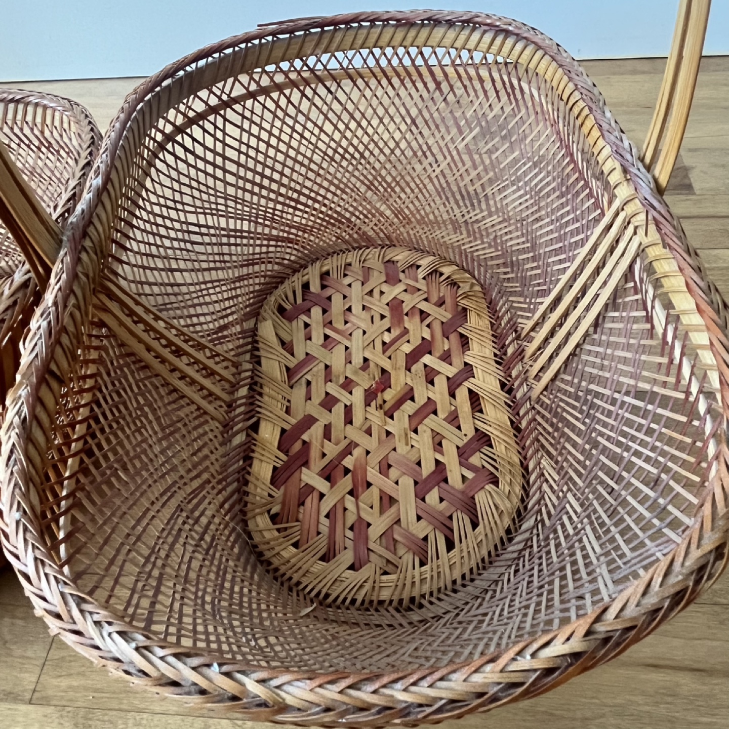 Pair of Nesting PRC Woven Bamboo  Baskets - photo 5