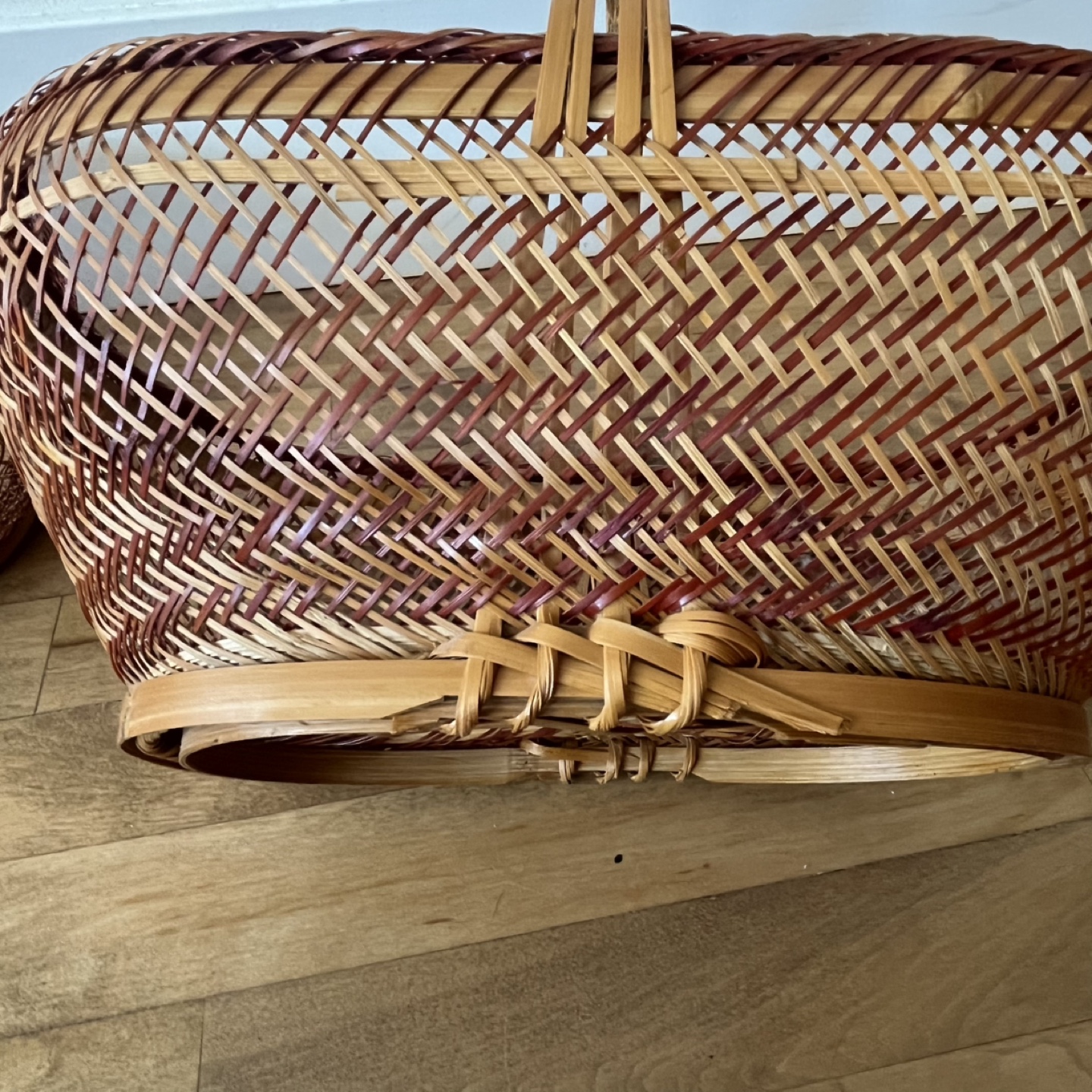 Pair of Nesting PRC Woven Bamboo  Baskets - photo 4