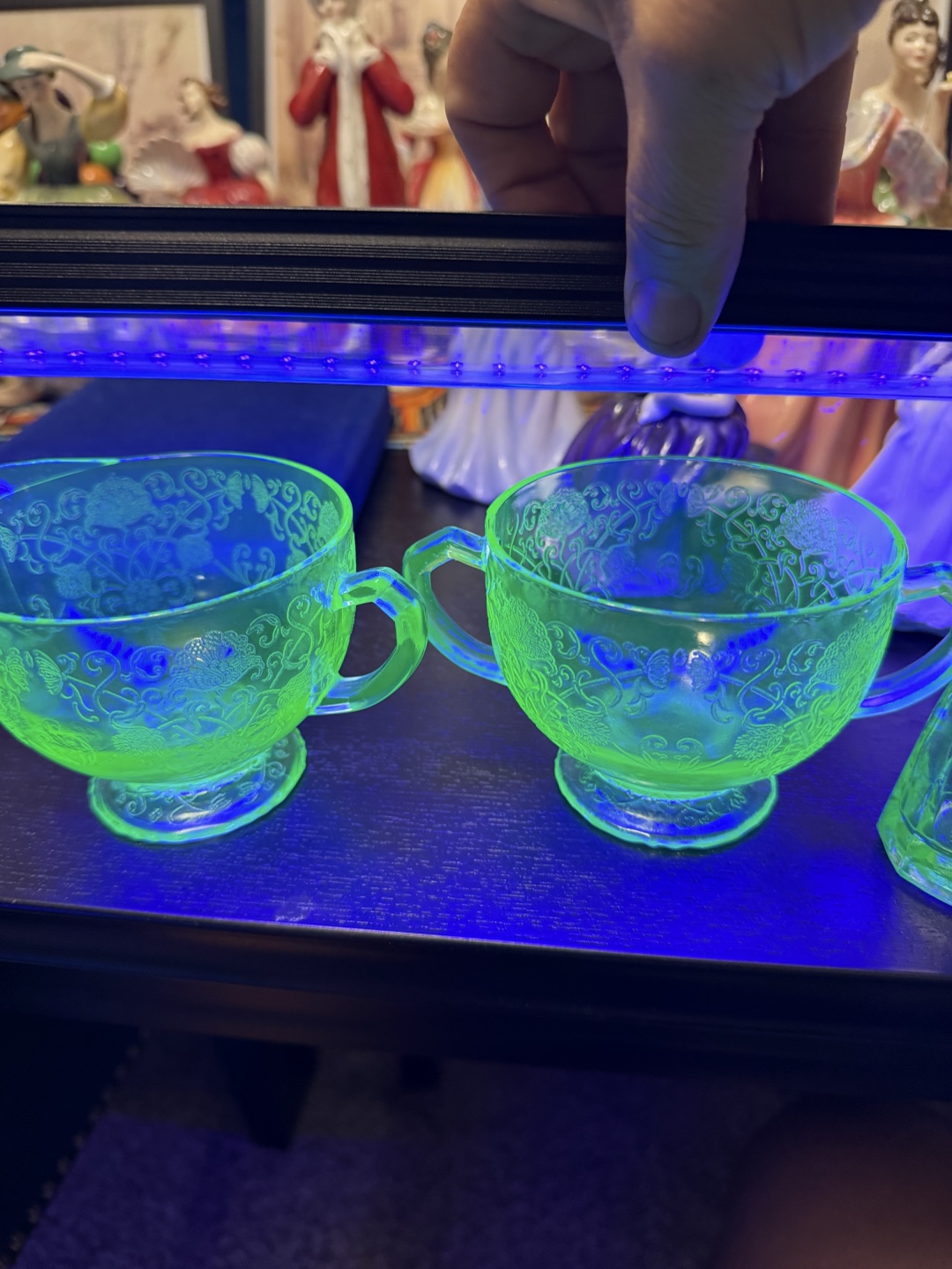 Uranium Cream and Sugar Set