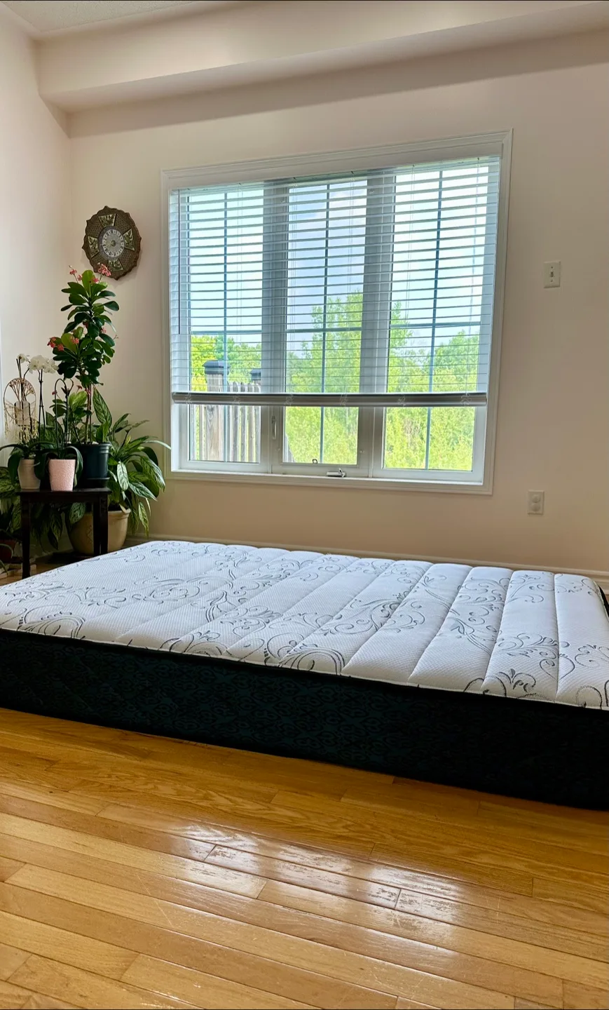 Full Size Mattress — Clean & Comfortable with Cover 🥕 thumbnail
