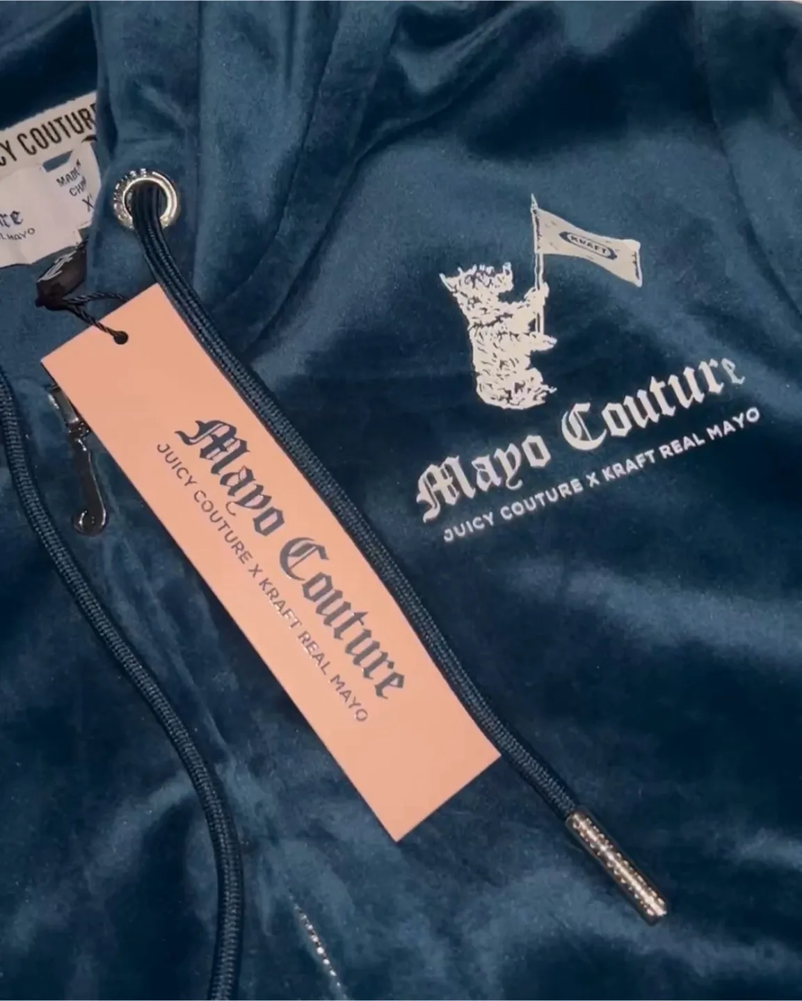 Juicy Couture Zip Up Limited Edition (Dixie&Bloor) image indicator(2)