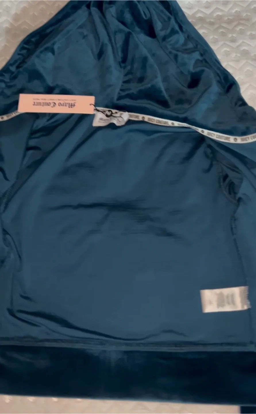 Juicy Couture Zip Up Limited Edition (Dixie&Bloor) image indicator(9)