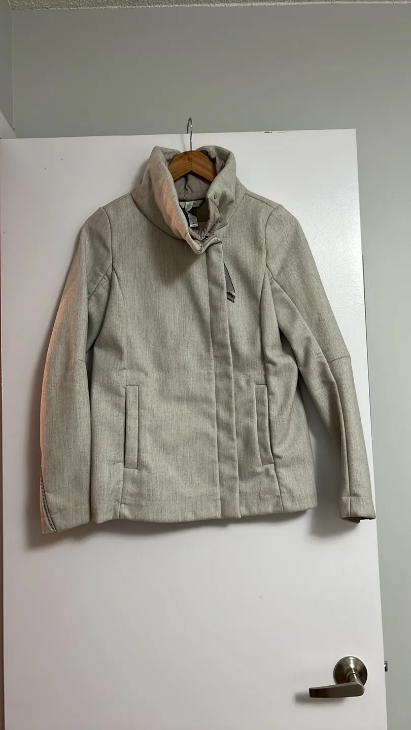 Lululemon Jacket, Size 4 Beige image indicator(2)