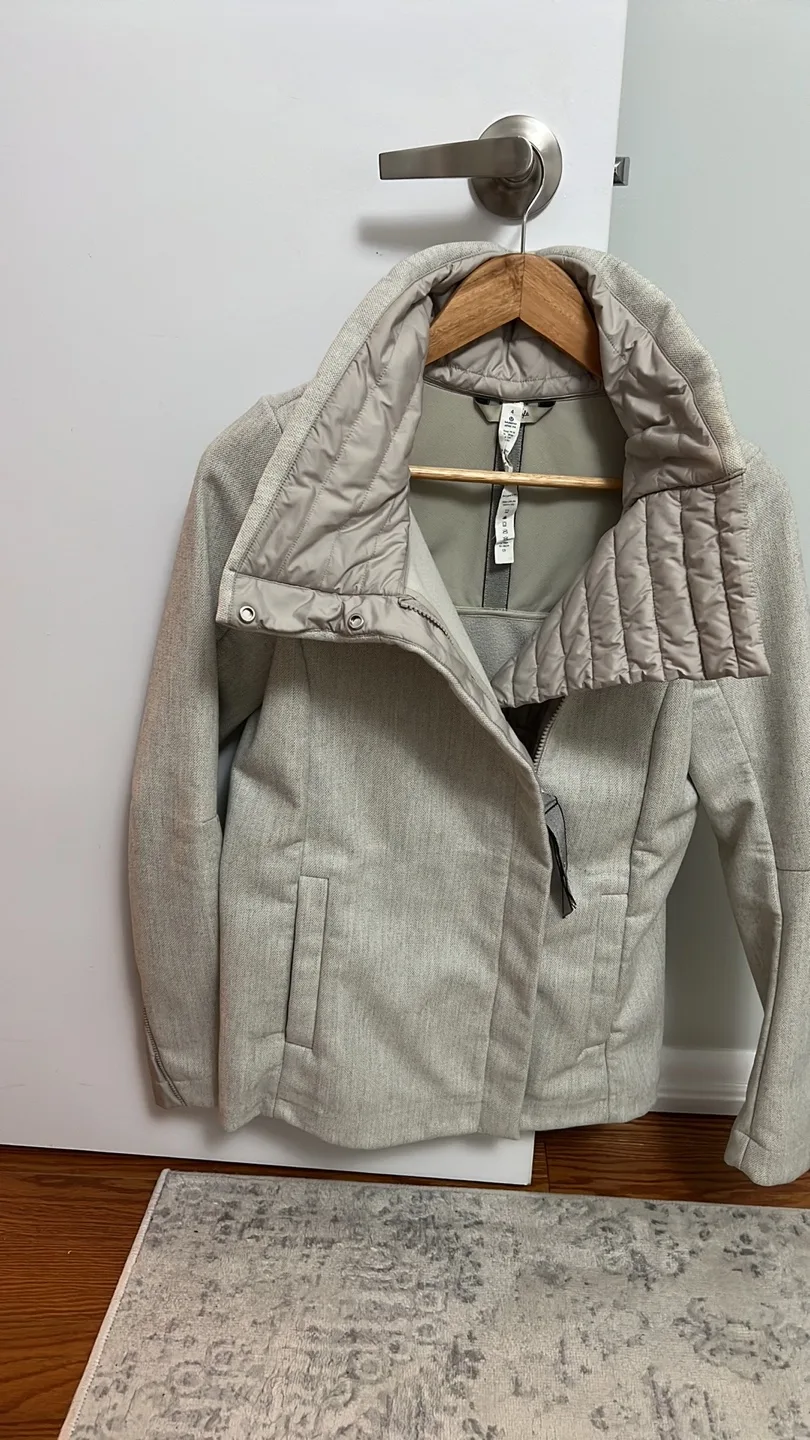 Lululemon Jacket, Size 4 Beige image indicator(9)