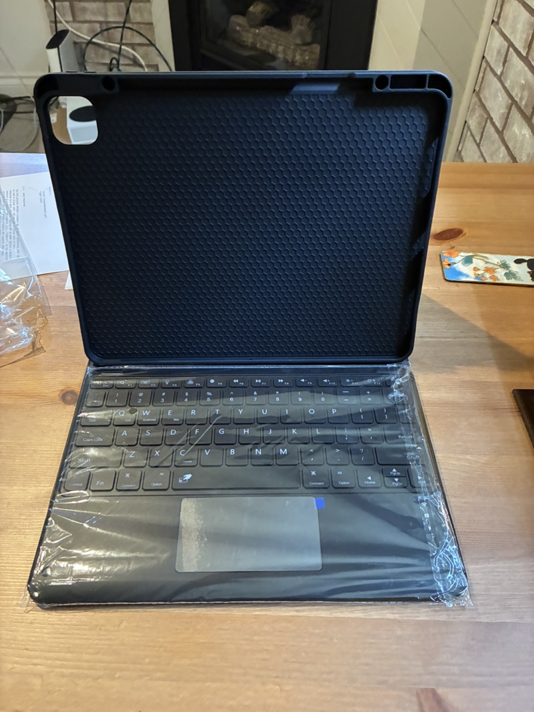 iPad keyboard - photo 2