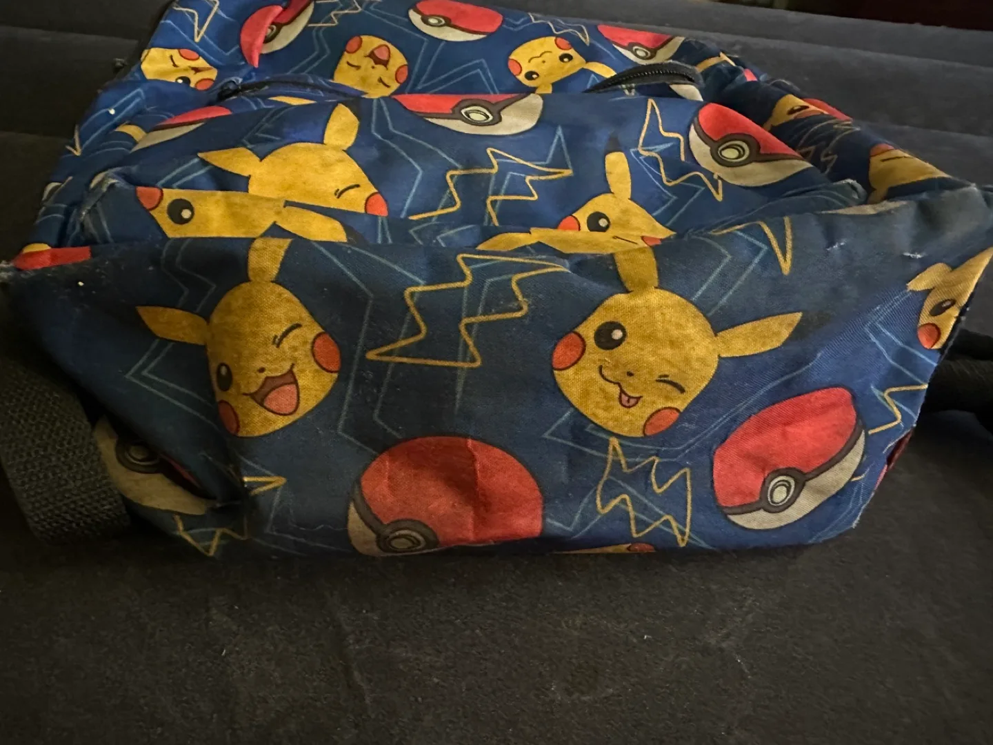 Pokemon Pikachu Backpack Back-to school image indicator(3)