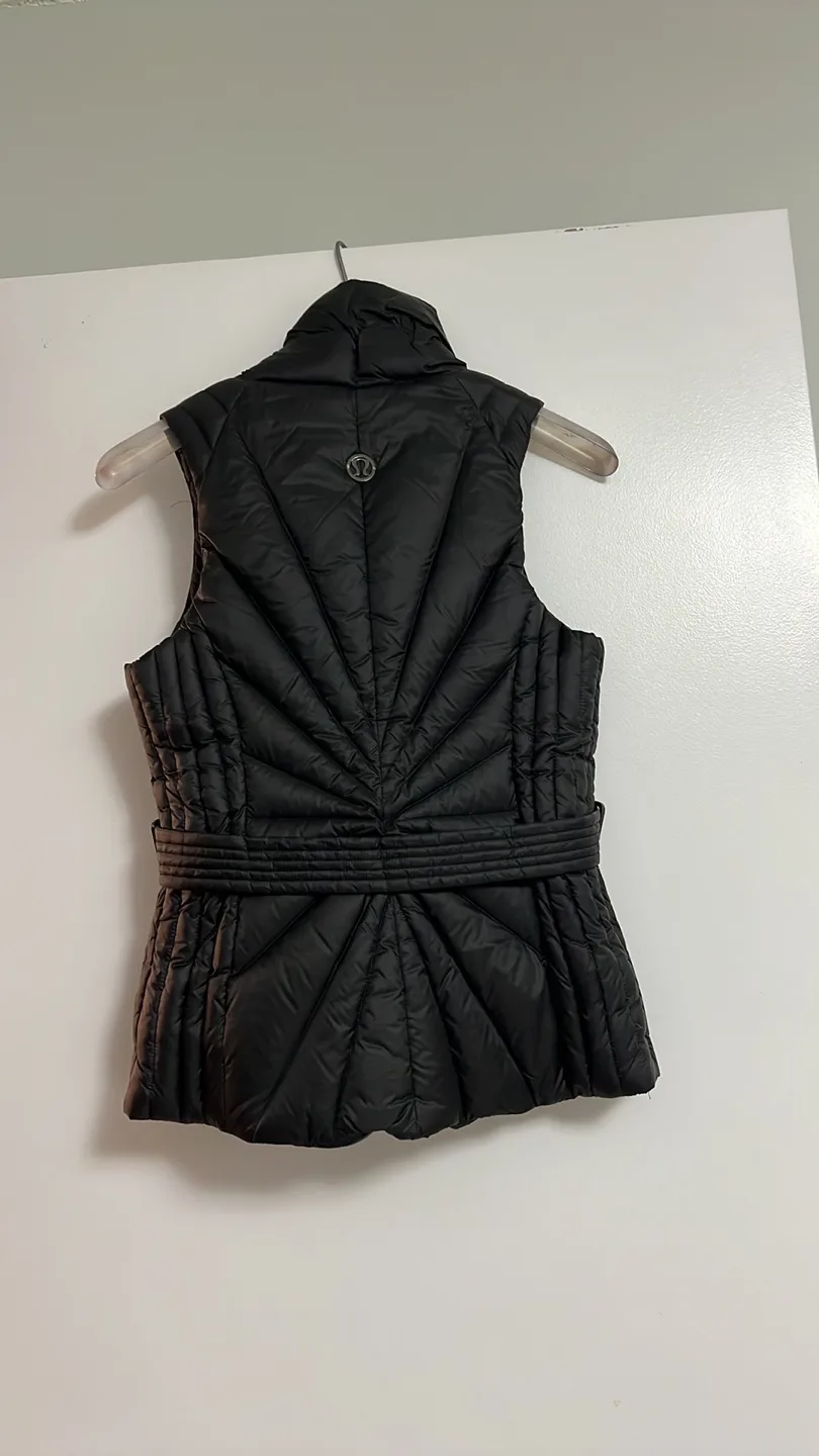 NEW Lululemon Athletica Black Down Vest image indicator(5)