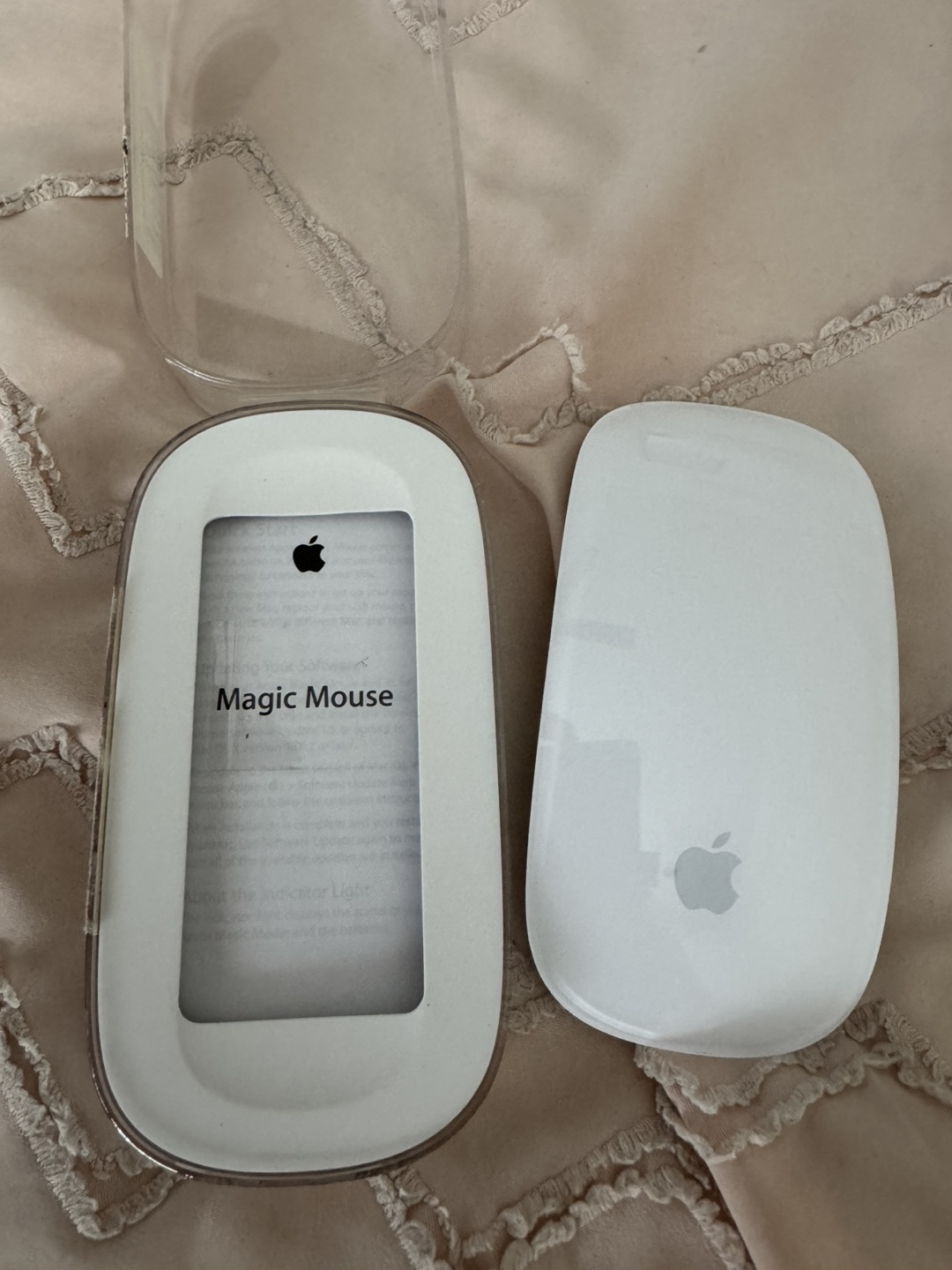 Apple Magic Mouse - White - photo 3