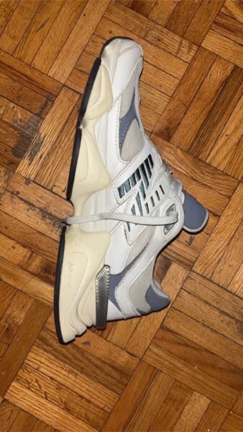 New Balance 9060 Sneakers - Size 8.5US - photo 3