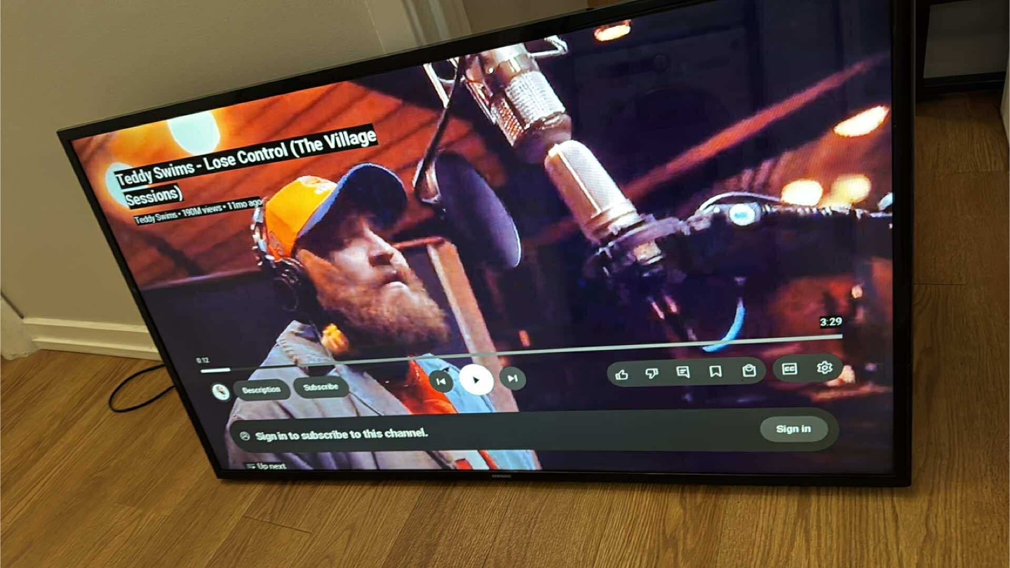 Samsung TV - photo 2