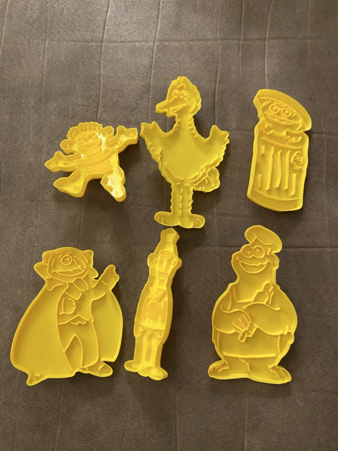 Vintage Wilton Sesame Street Cookie Cutters. Set of 6 - photo 2