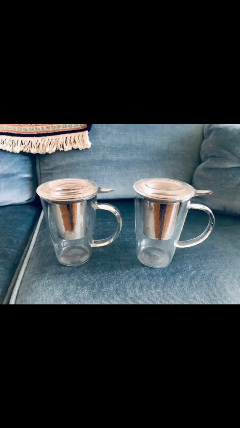 2 David’s Tea Glass Mugs+2 Glass Covers+2 Infusers+✨Free Tea image indicator(8)