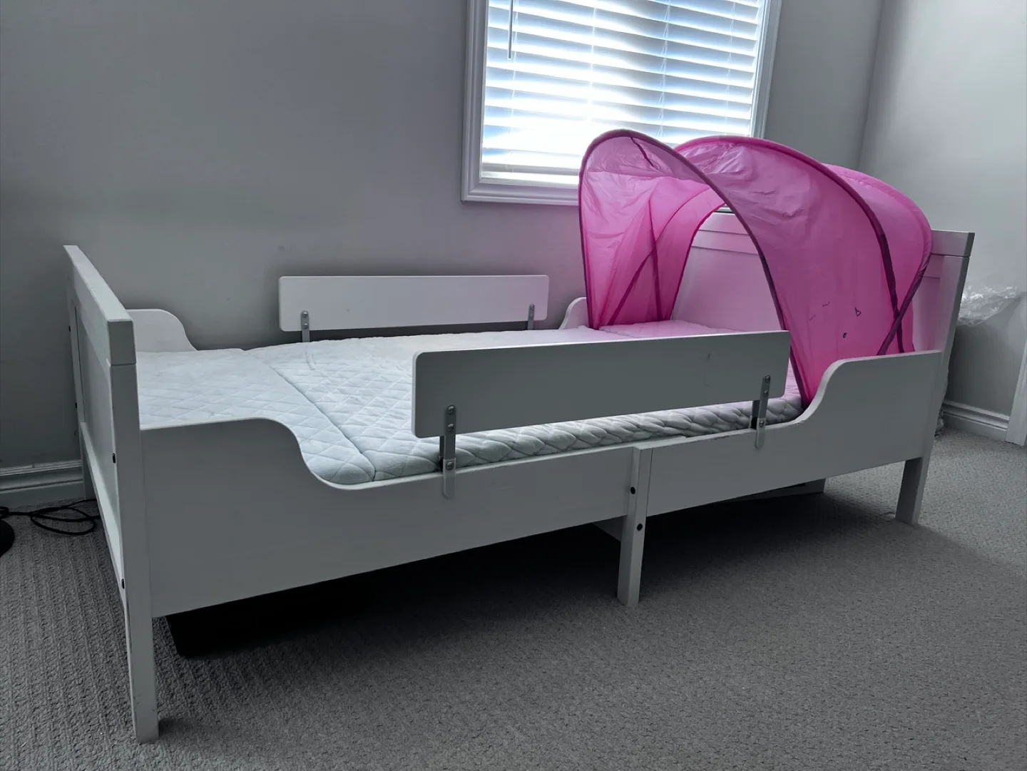 IKEA adjustable twin bed for kids image indicator(3)