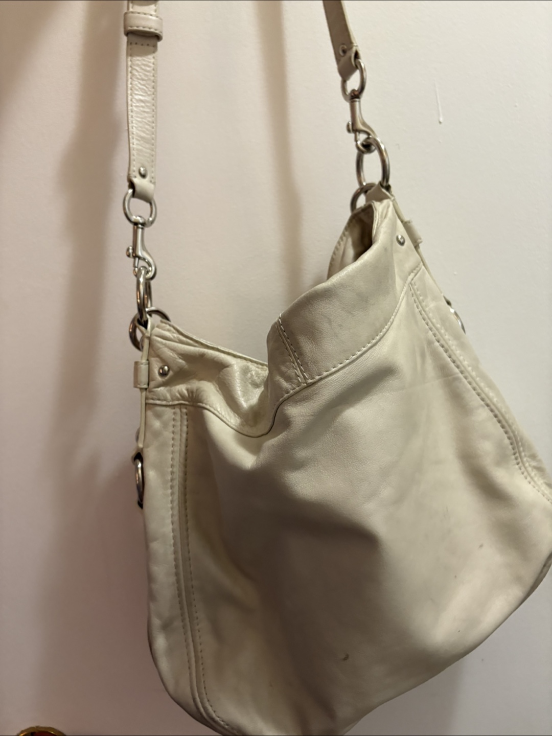 Coach Cream Leather Hobo Bag - photo 3