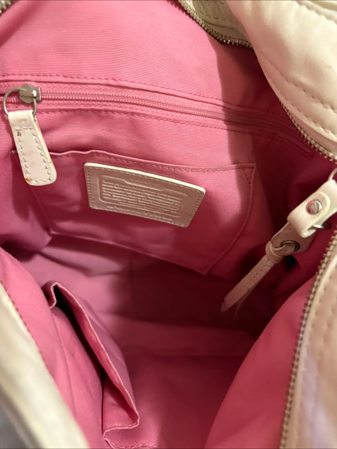 Coach Cream Leather Hobo Bag image indicator(4)