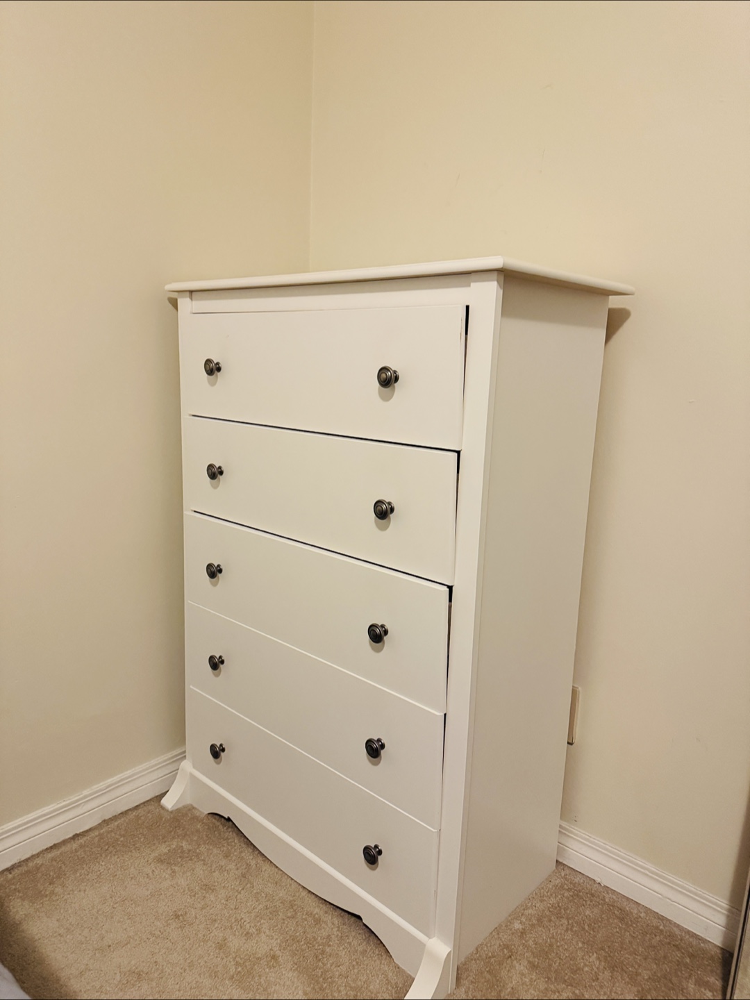 5-Drawer Dresser, White - photo 2