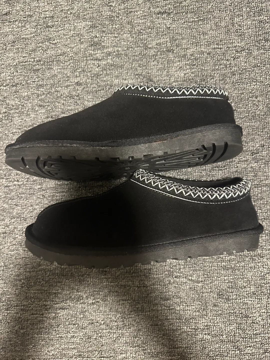 Black Suede Slippers Size 43 (size 10) image indicator(2)