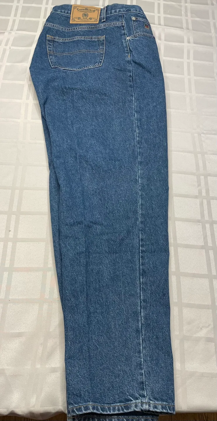 Tommy Hilfiger Jeans - Size 40/32 image indicator(2)