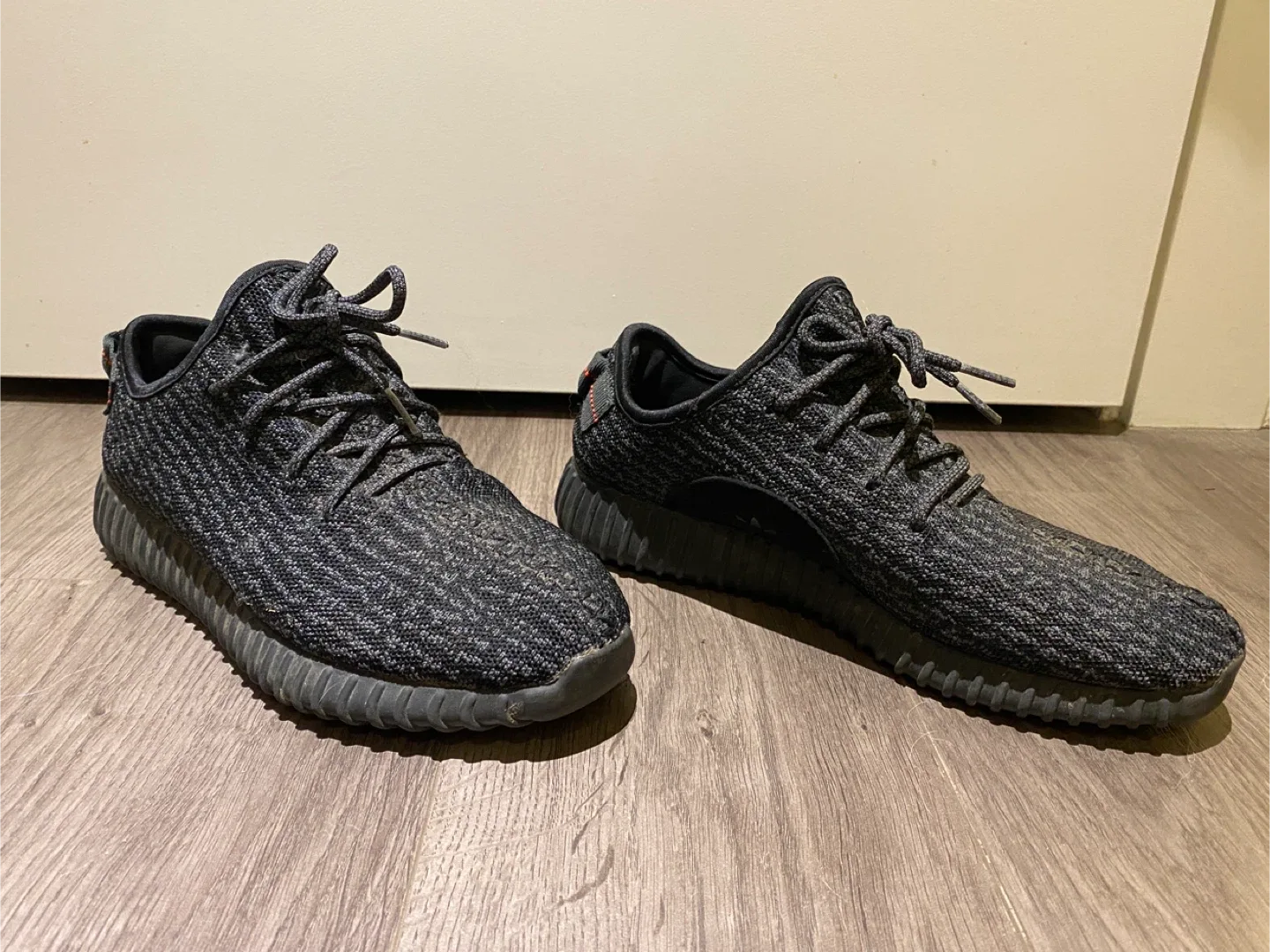 Adidas Yeezy Boost 350 V2 Beluga 2.0 M9.5 image indicator(4)