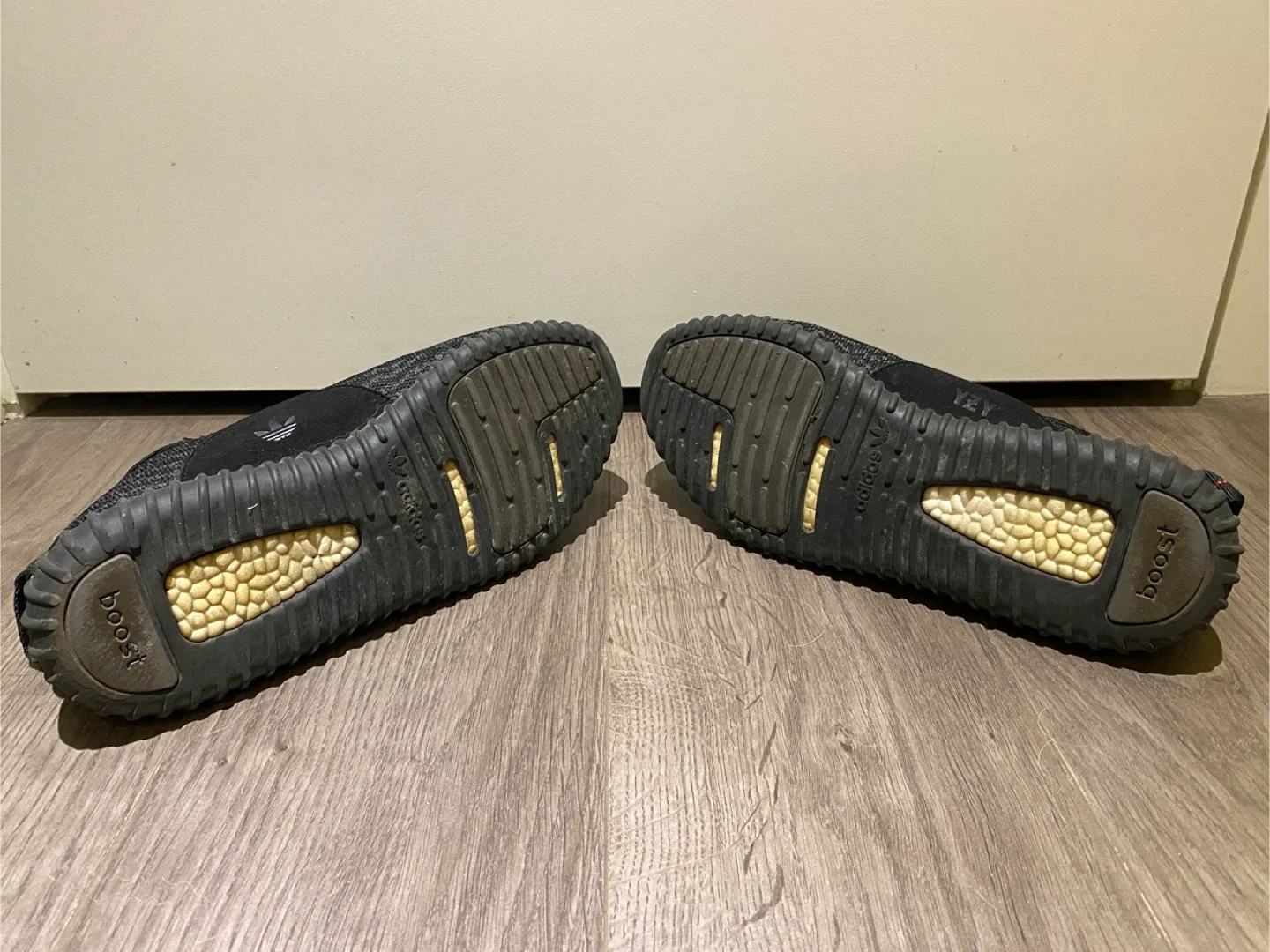 Adidas Yeezy Boost 350 V2 Beluga 2.0 M9.5 image indicator(6)