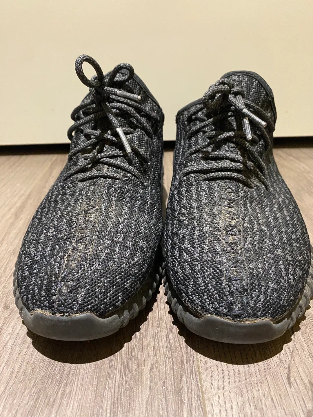 Adidas Yeezy Boost 350 V2 Beluga 2.0 M9.5 image indicator(2)
