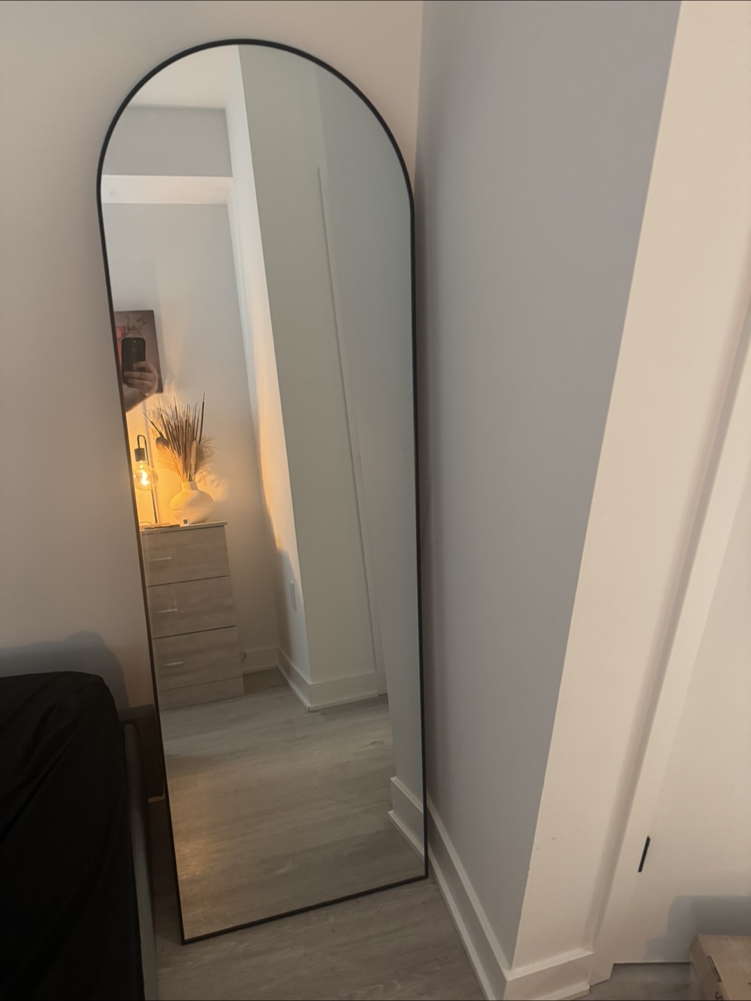Arched Full-Length Mirror – Excellent Condition n