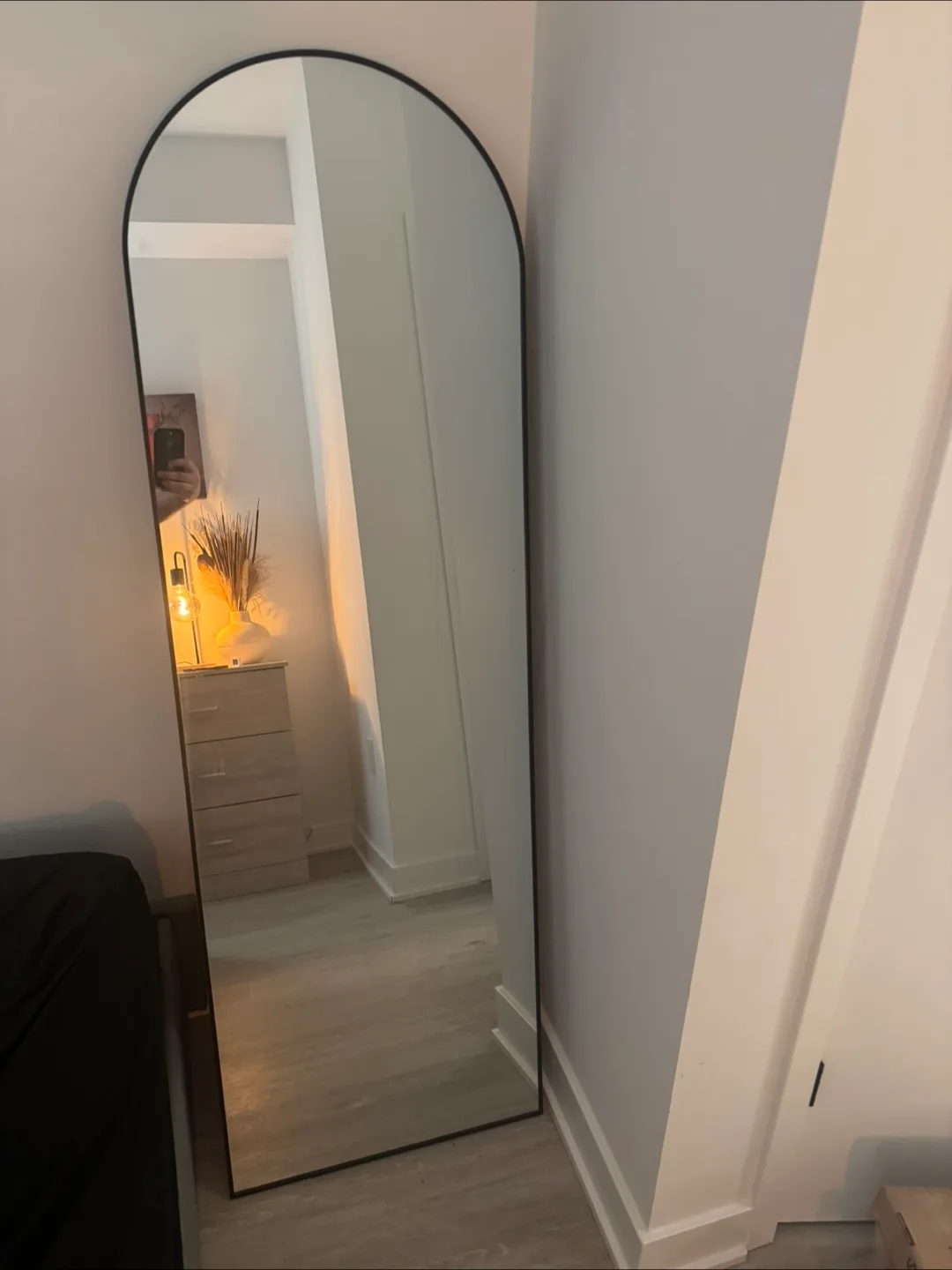 Arched Full-Length Mirror – Excellent Condition n thumbnail