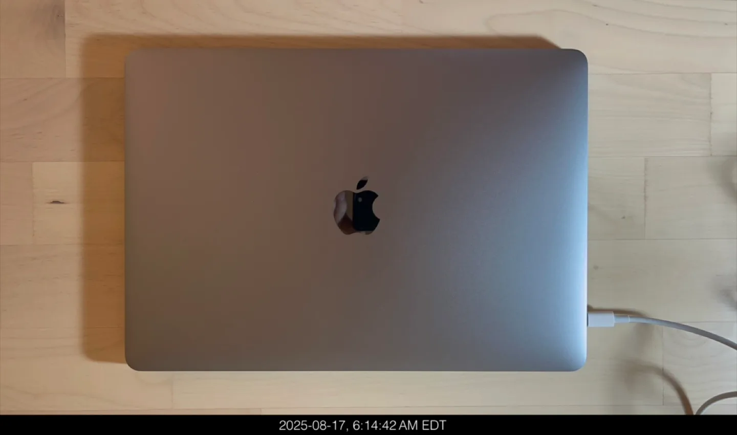 Mint Condition Apple MacBook Pro M2 13” (8GB/512GB) image indicator(3)