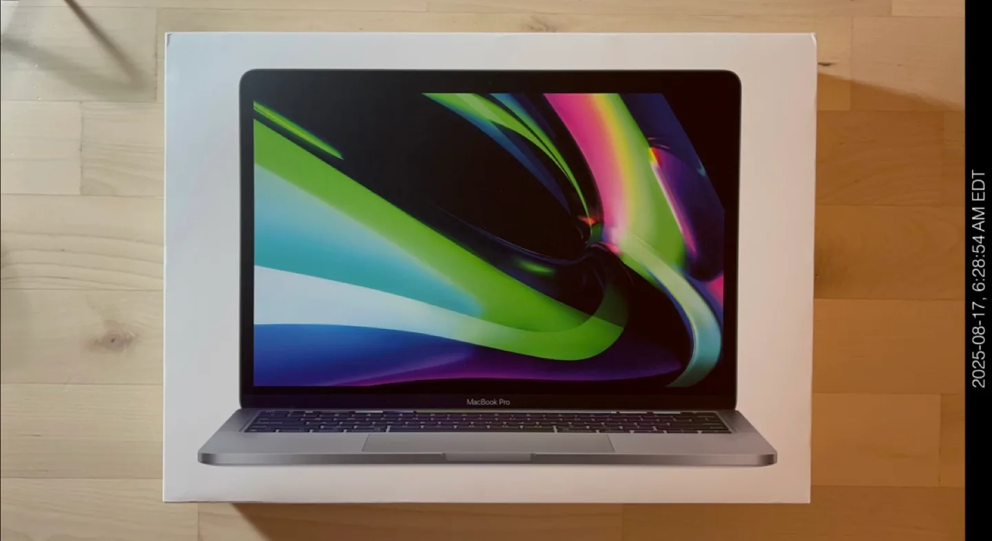 Mint Condition Apple MacBook Pro M2 13” (8GB/512GB) image indicator(10)