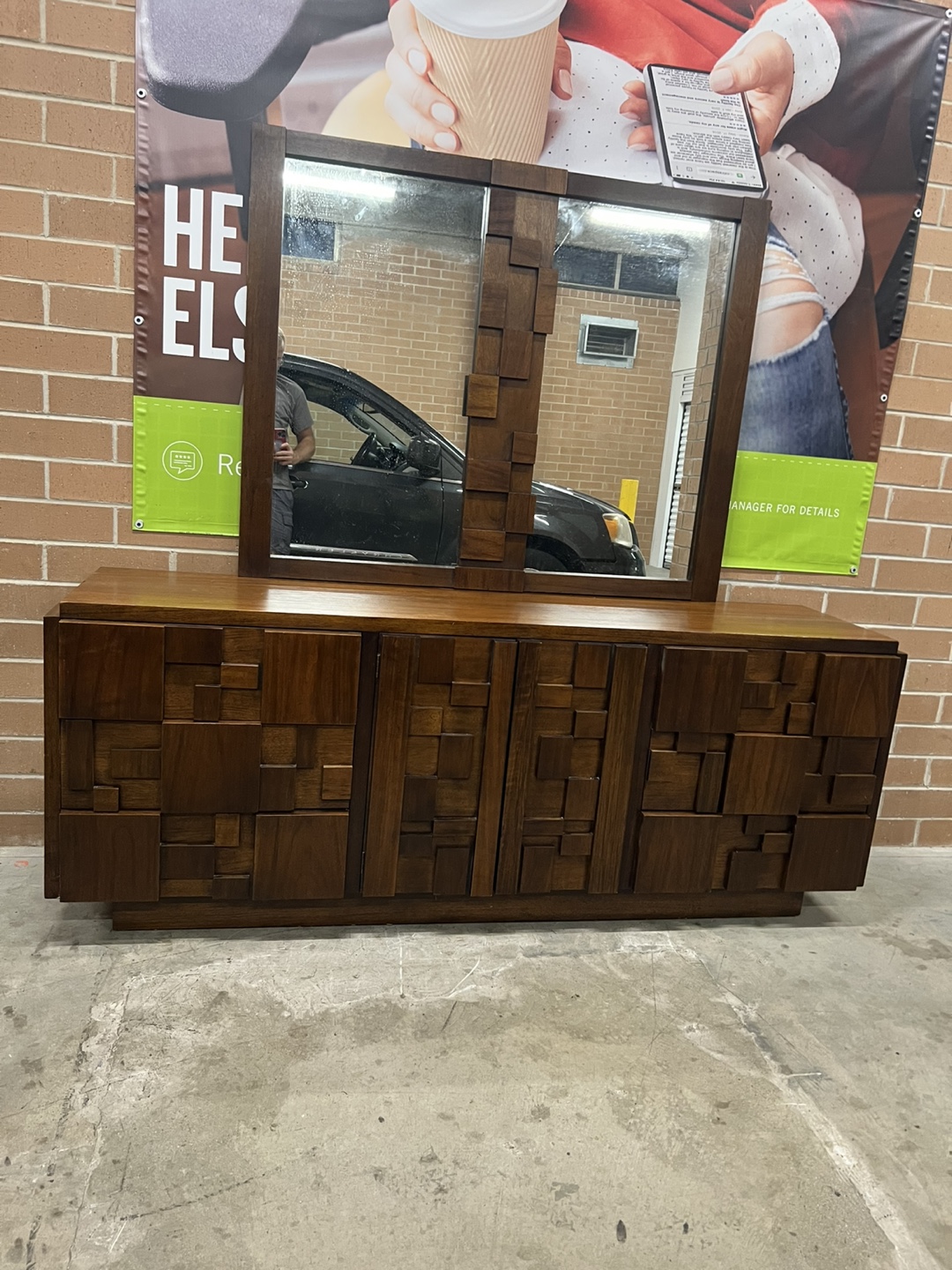 Lane 9 drawers dresser w/mirror