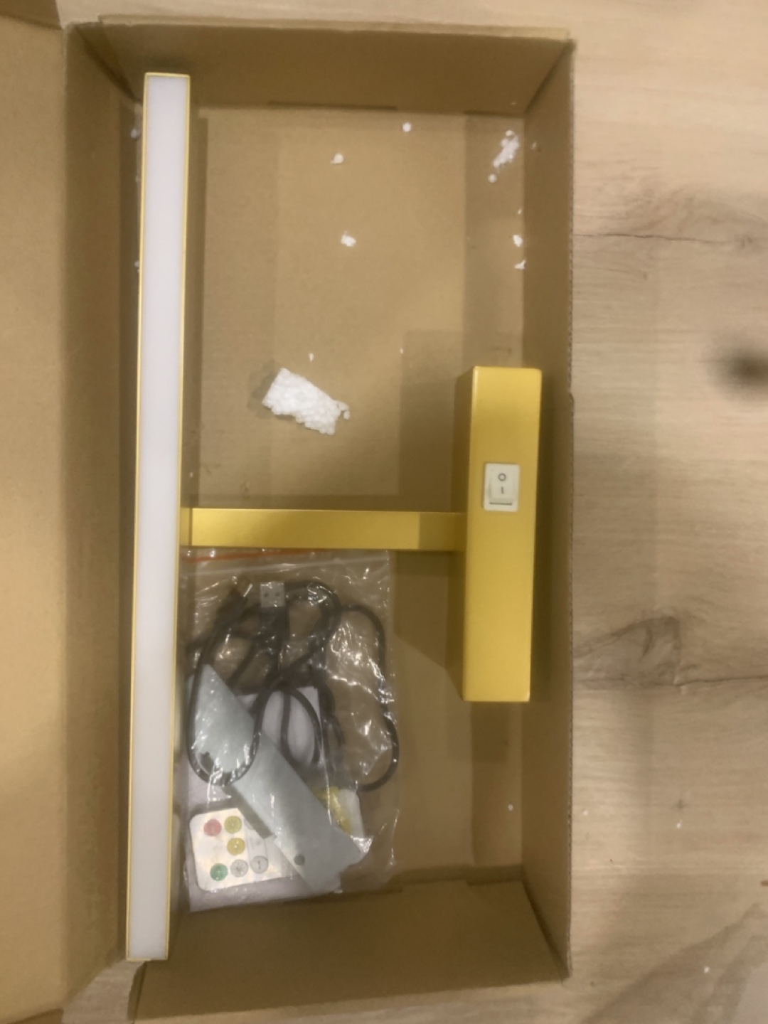 LED Bathroom Wall Light - Gold, 70cm - New in Box! - photo 2