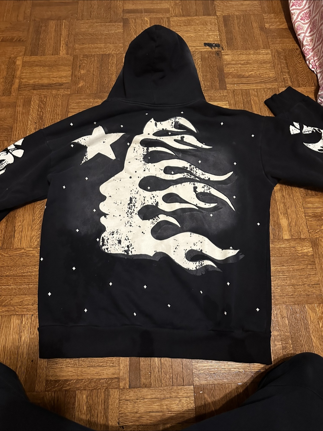 Hellstar Hoodie - Size Medium - photo 4