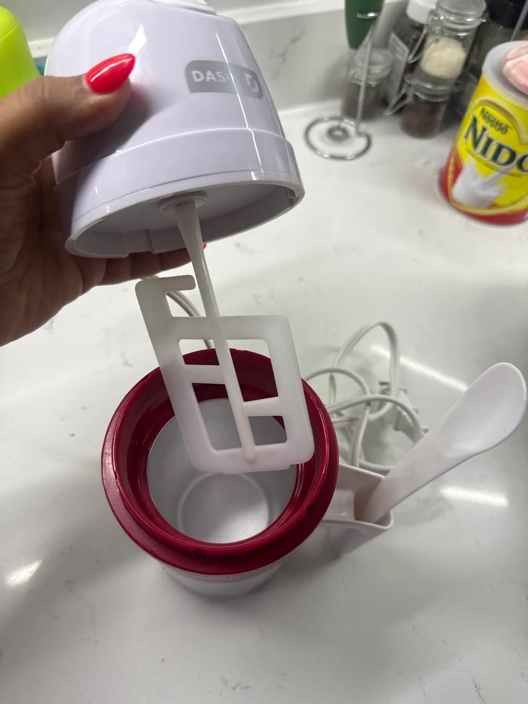 Dash Electric Egg Bite Maker / Ice churn maker image indicator(3)