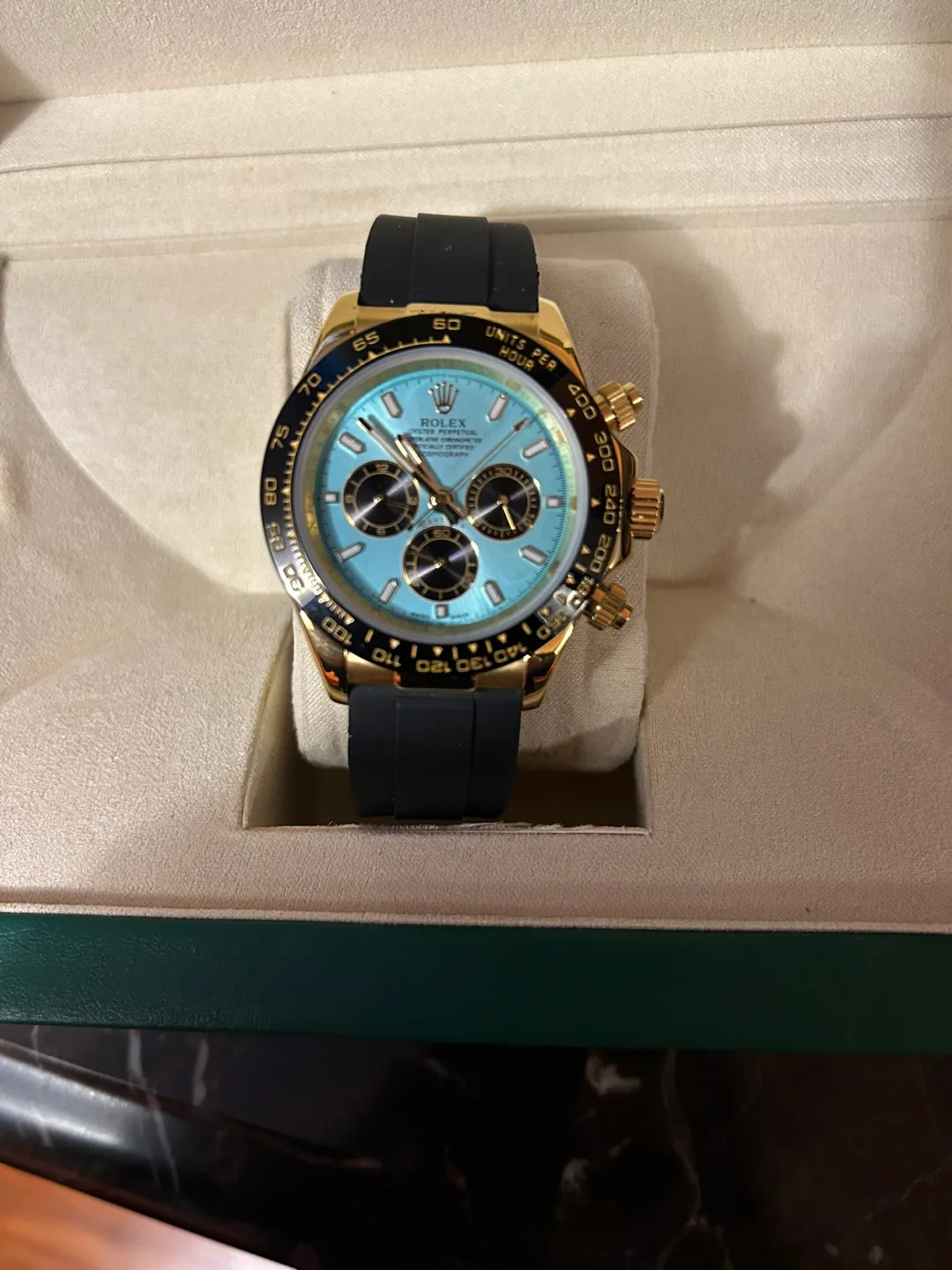 Rolex 40 mm Daytona with Tiffany blue