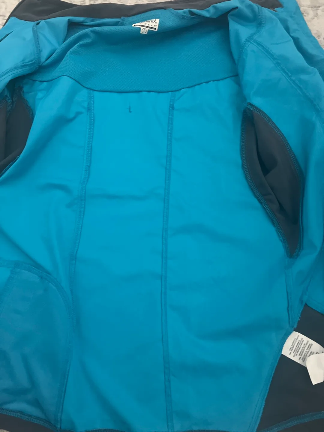 Running Room Fitness Jacket - Blue image indicator(7)