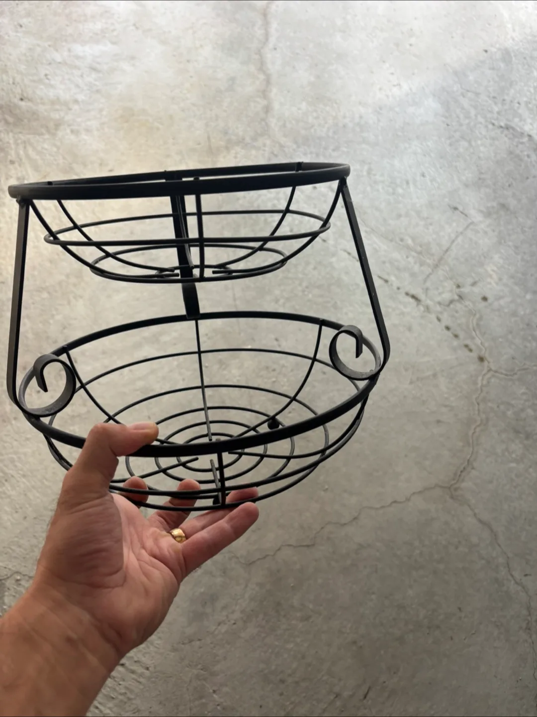 Black Metal Two-Tier Fruit Basket image indicator(2)