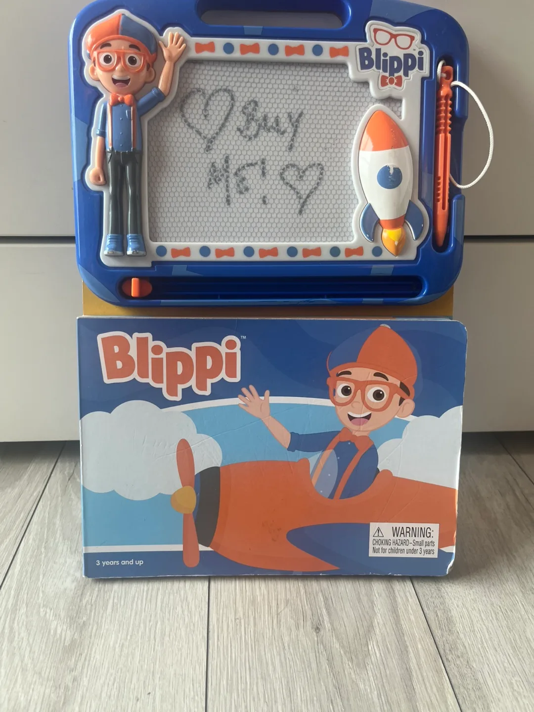 Blippi Magnetic Drawing Board - Ages 3+ image indicator(2)
