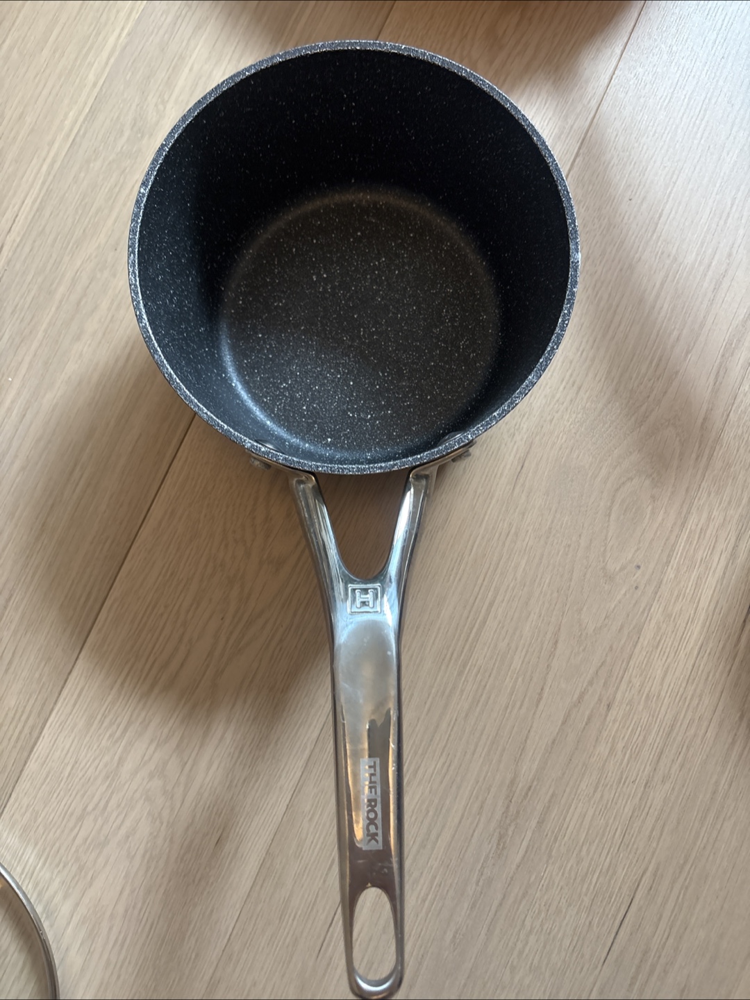 Variety of Used Frying Pans and Saucepans - photo 4