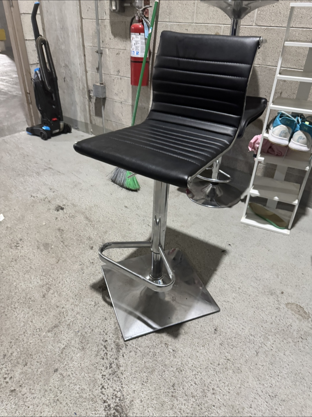 Set of 4 Black Bar Stools - photo 5