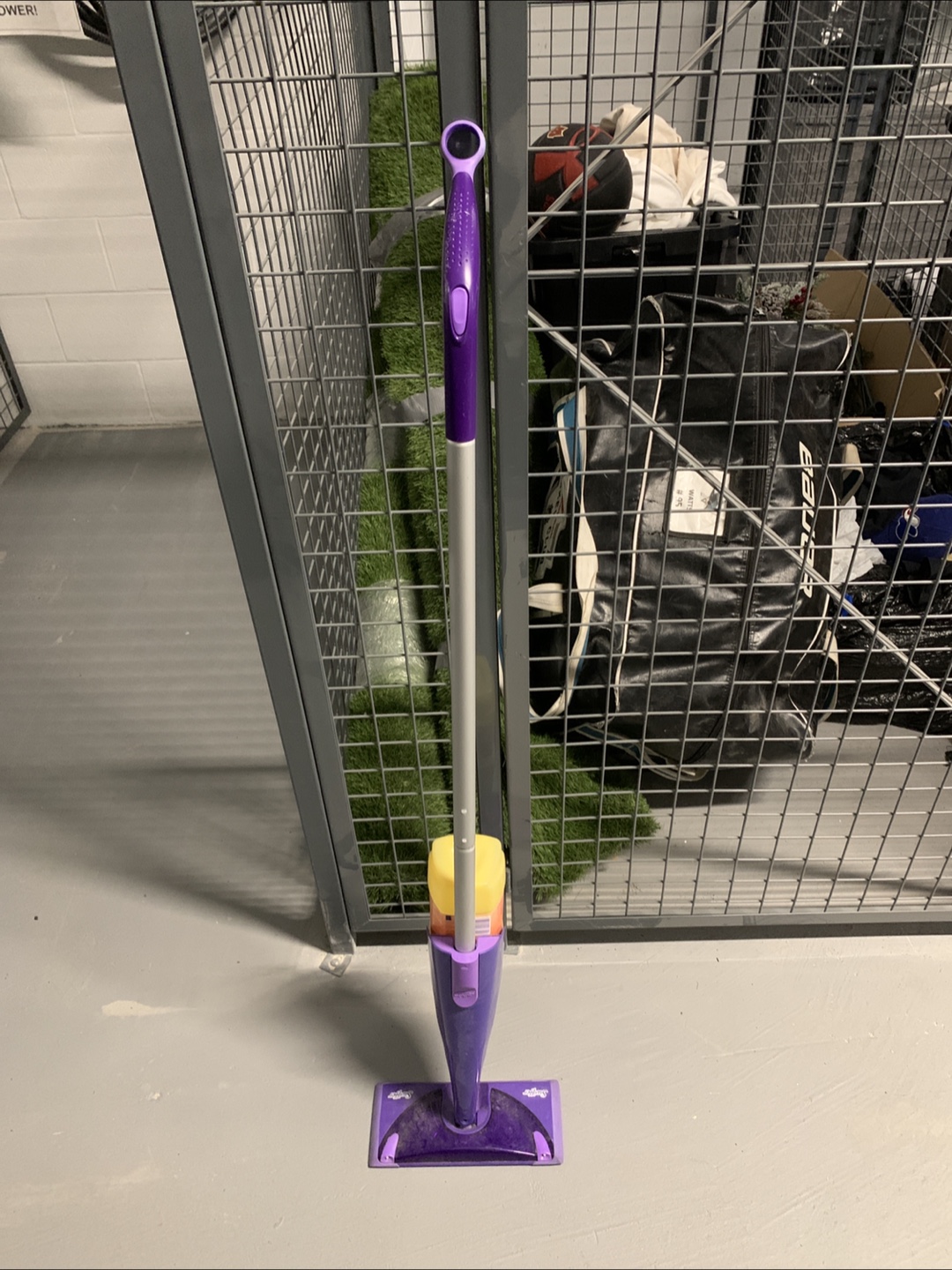 Swiffer WetJet Mop - Purple