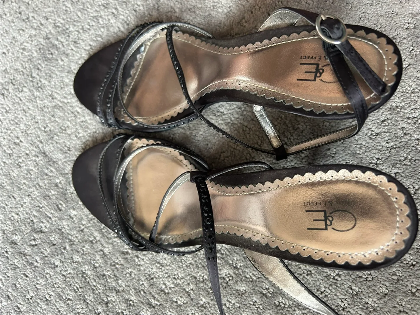 C & E Effect Black Heels - Size 9.5 image indicator(2)