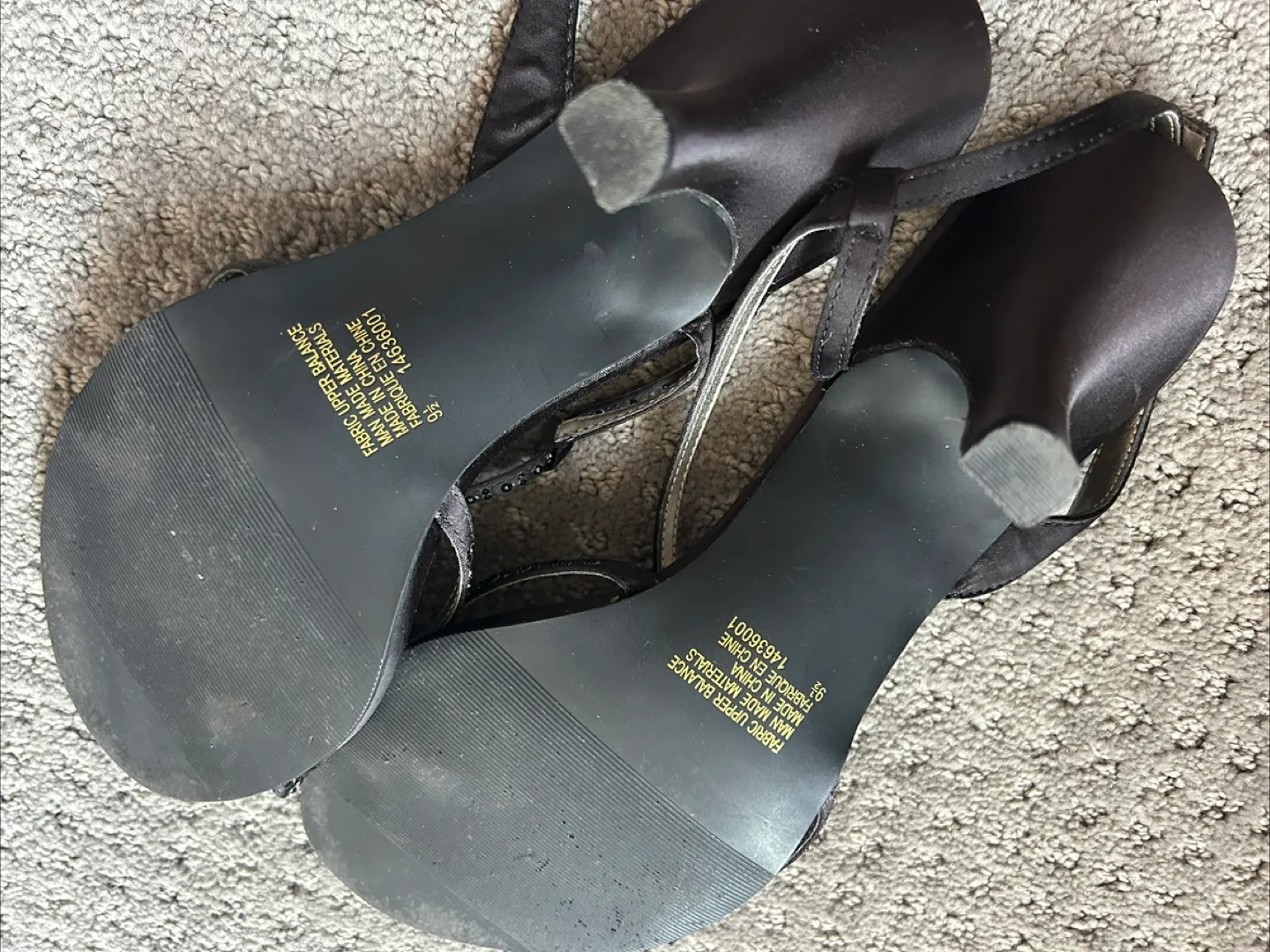 C & E Effect Black Heels - Size 9.5 image indicator(3)