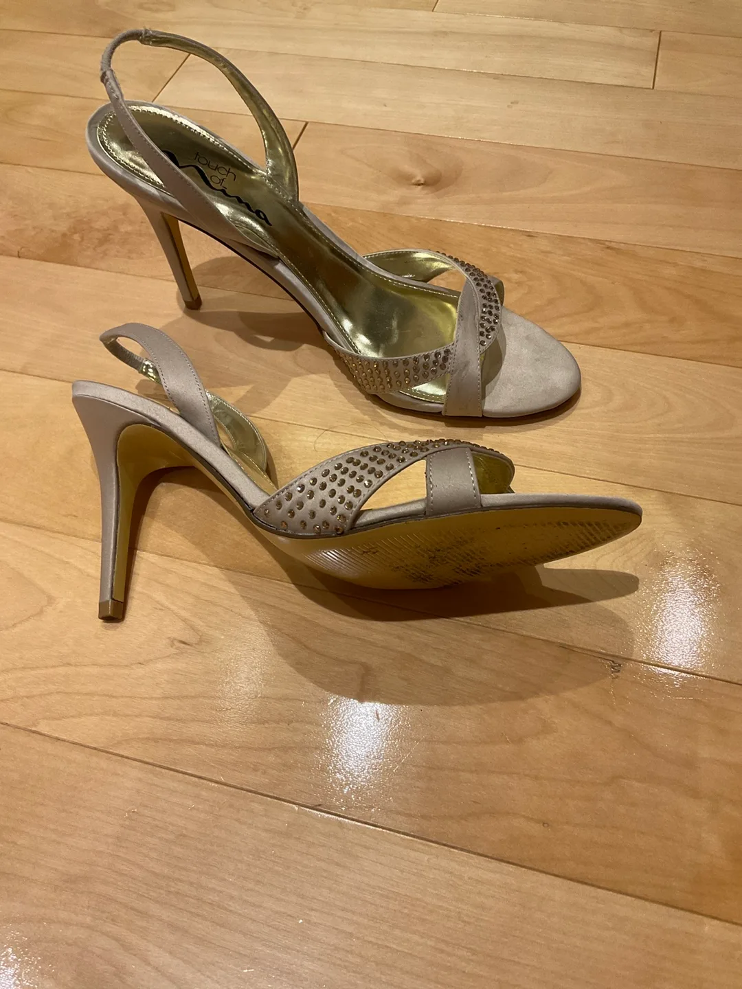 Nina Touch Champagne Heels - Size 8.5 image indicator(2)