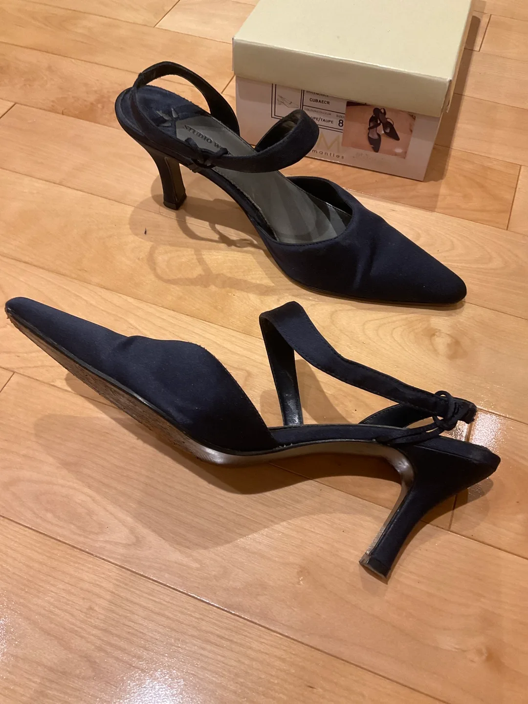 Studio Works Navy Heels, Size 8.5 image indicator(3)