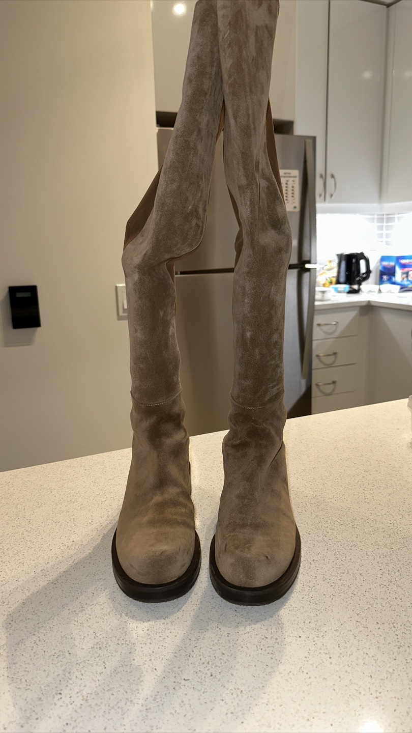 Stuart Weitzman 5050 Tan Suede Boots, Size 7